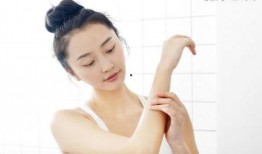 亚服吃鸡皮肤爆料最新,炫酷造型引期待，玩家热议不断