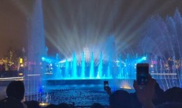 西安喷泉爆料事件视频,视频揭露惊人一幕引发社会关注