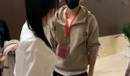 张檬金恩圣最新爆料领证,甜蜜爱情步入婚姻殿堂