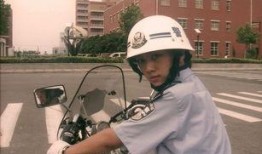 警花燕子电影在线观看,在线观影，正义之花绽放