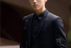 为了吃瓜进入娱乐圈